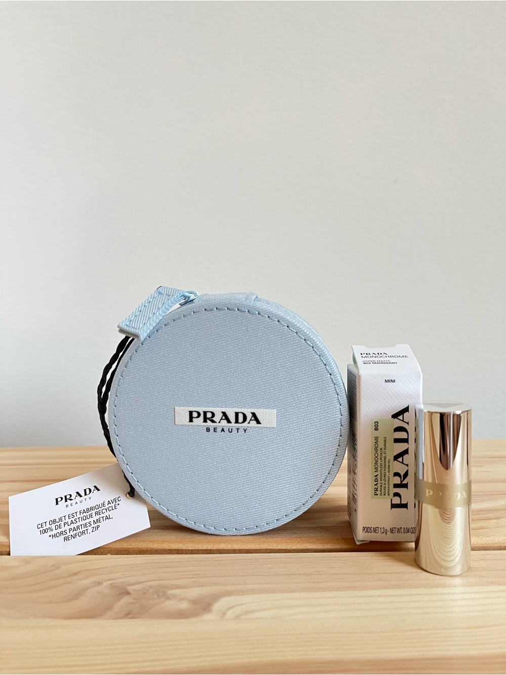 Prada Beauty Round Case - Picture 3 of 4